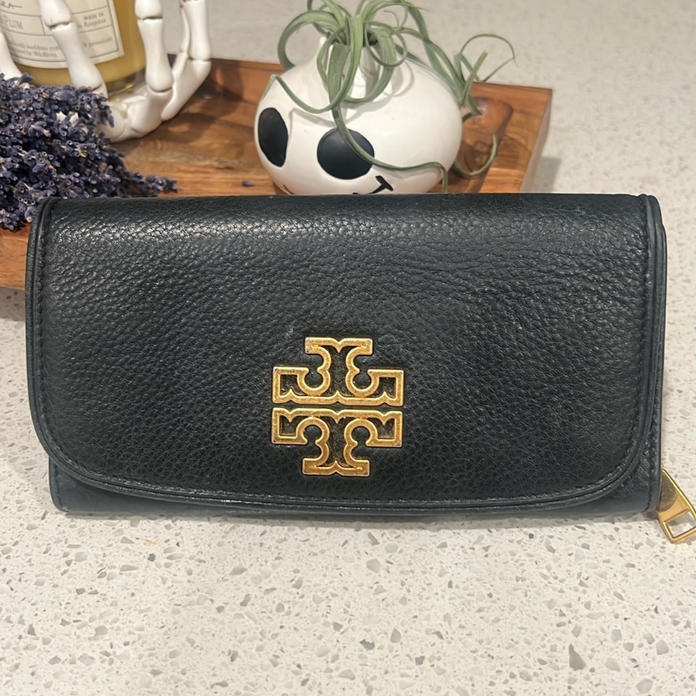 Tory Burch wallet